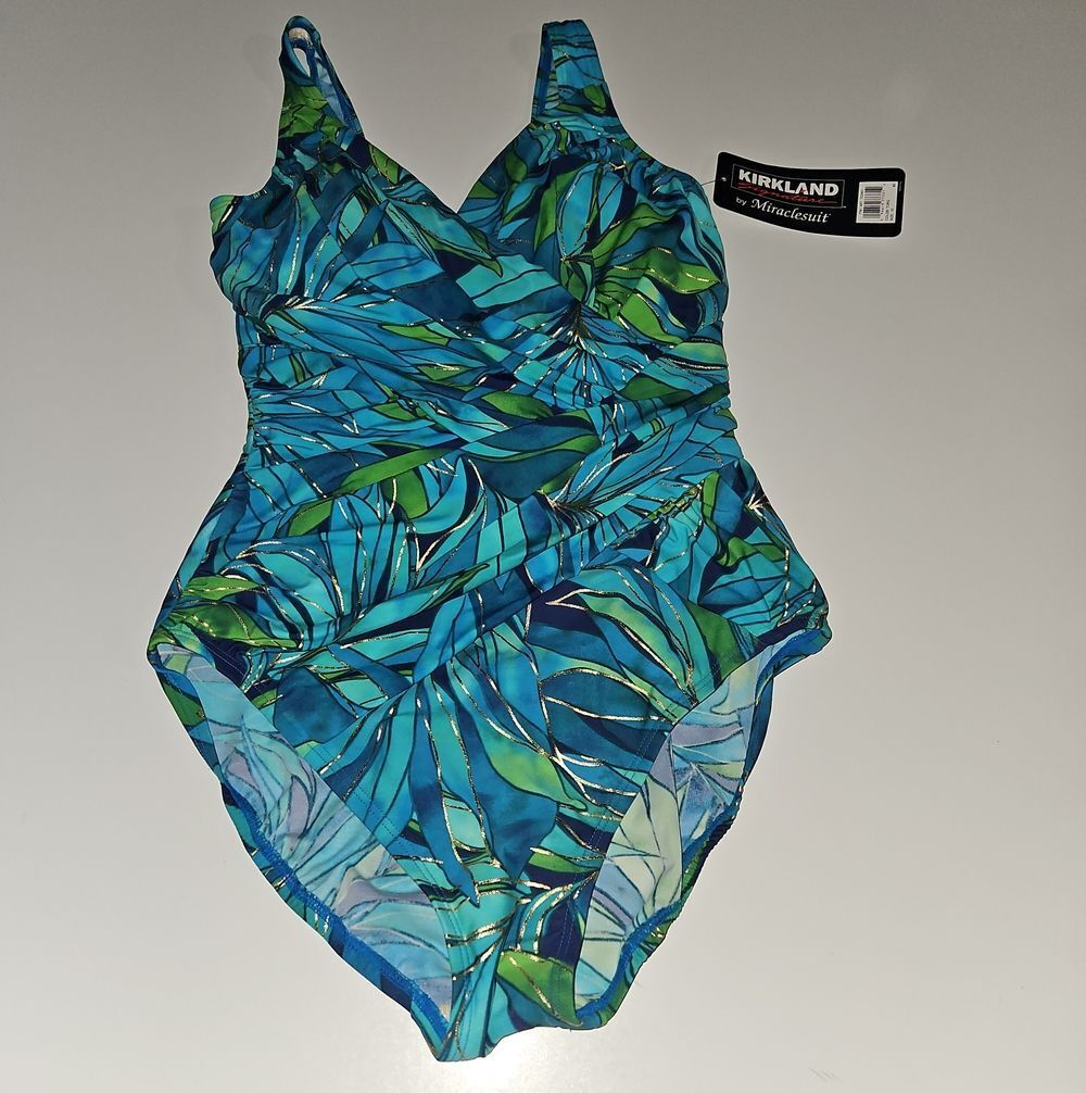 NWT Kirkland Signature Tropical Leaf Print One-Piece Swimsuit